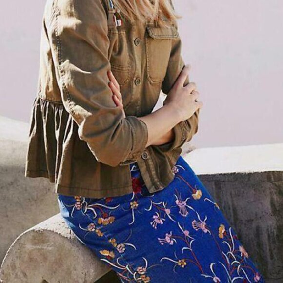 Anthropologie Floral Denim Pencil Skirt 0 Blue Embroidered Short Maeve Summer - Picture 8 of 10